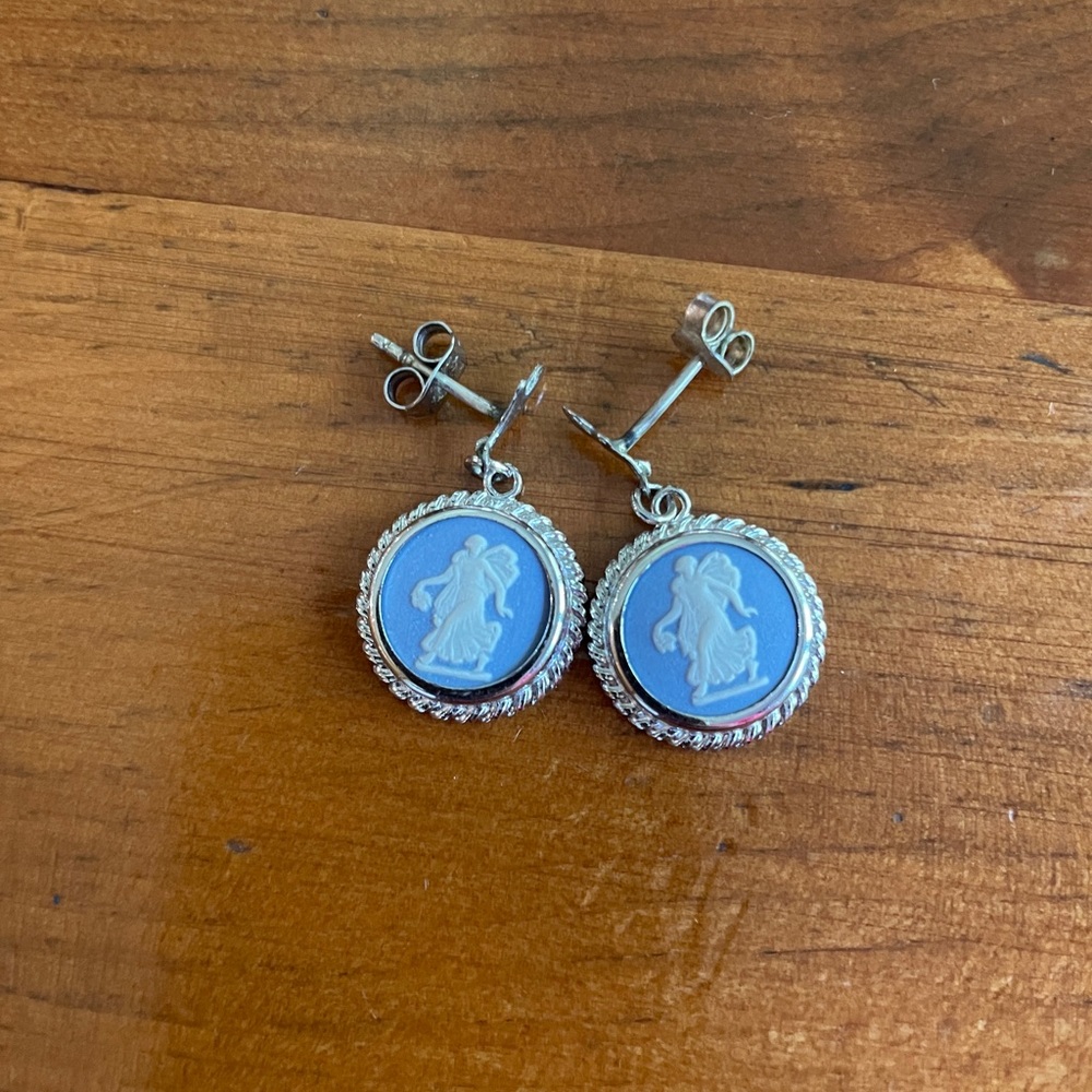 Wedgewood Jasperware drop pierced earrings